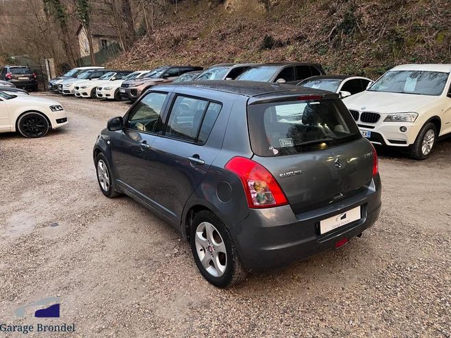 Suzuki Swift 1.3i 93cv 3�me main Gris de 2007