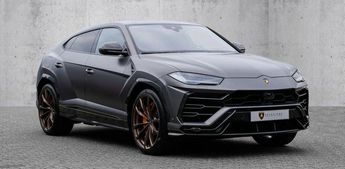  Voir d&eacute;tails -Lamborghini Urus Full carbone INT/EXT AKRAPOVIC &agrave; Sainte-Genevi�ve-des-Bois (91)