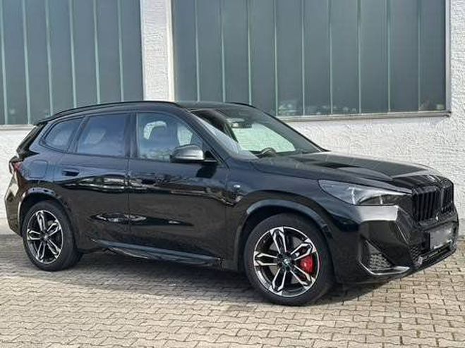 BMW X1 18 i* M Sport Pro*Panorama*H/K*AHK*ACC* SAPHIR NOIR M�TALLIQUE de 2025