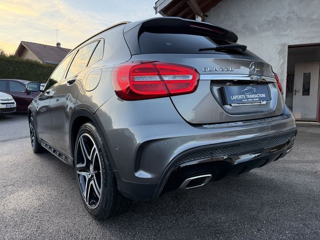 Mercedes Classe GLA 220 CDI FASCINATION 7G-DCT GRIS F de 2015