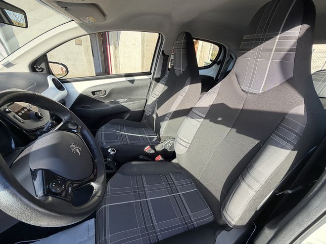 Peugeot 108 1.0 VTI STYLE ETG5 5P BLANC de 2017