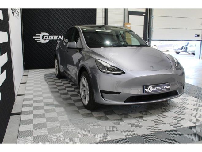 Tesla Model Y 220kw - 300CH - Couleur En Option Grey Q GRIS FONCE de 2023