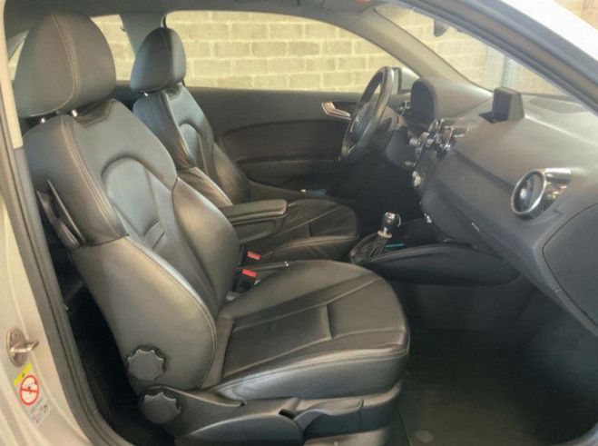 Audi A1 1.4 TFSI 122CH AMBITION LUXE S TRONIC 7 Gris C de 2013