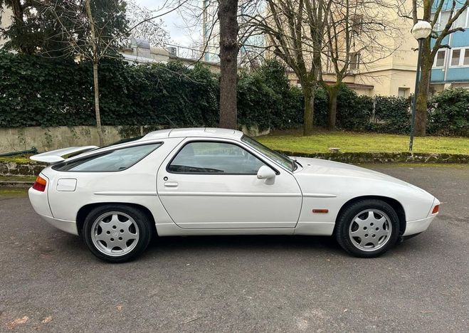 Porsche 928 5.0 330 gt historique disponible Blanc de 1991