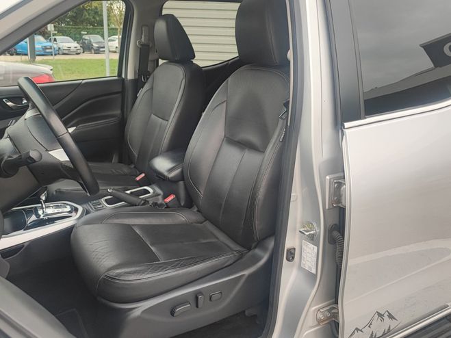 Nissan Navara 2.3 dci 190 TEKNA DOUBLE CABINE 4x4 BVA7 Gris de 2017
