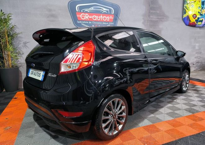 Ford Fiesta Superbe ST Line 1.5 Tdci 75cv clim Pack  Noir de 2017