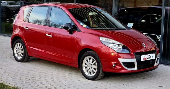 Renault Scenic III 1.5 DCI 110CH FAP BOSE EDC Rouge de 2011