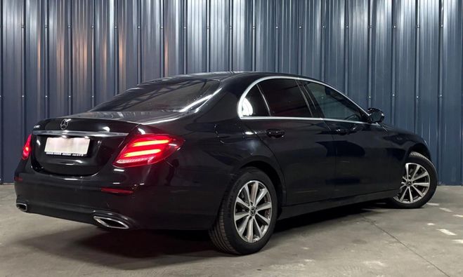 Mercedes Classe E 2.0 200 D 160 9G-TRONIC BVA - Garantie 1 Noir de 2021