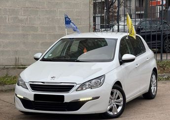  Voir d&eacute;tails -Peugeot 308 II 1.2 VTi Ann�e 04-2015 199.000KLM Gara &agrave; �pinay-sur-Seine (93)
