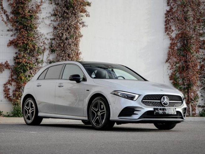 Mercedes Classe A 250 e 160 102ch AMG Line 8G-DCT 8cv Gris Montagne M�tallis� de 2020