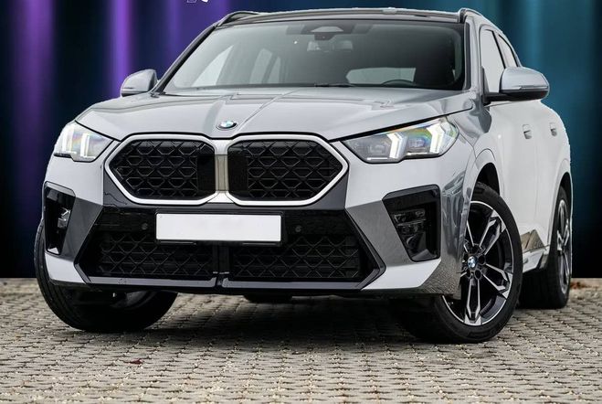 BMW X2 xDrive20d M-Sport AHK PANO ACC AdLED KoZ Gris M�tallis� Gratte-ciel de 2025
