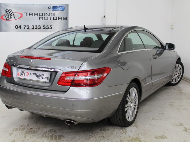 Mercedes Classe E 350 CDI 6 cylindres TO Panoramique Gris de 2010