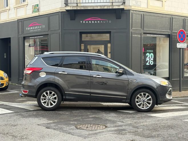 Ford Kuga 2.0 TDCi 150 SS 4x2 Titanium / TOIT OUVR Gris de 2016