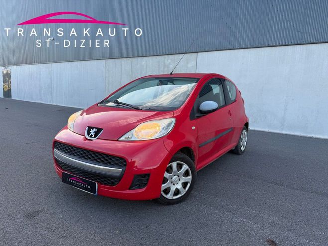 Peugeot 107 1.0e 12V 68ch Urban - R�vision OK / Batt Rouge de 2010