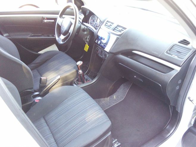Suzuki Swift 1.3 DDiS 16V DPF 75 cv  CLIM - GARANTIE  Gris de 2016