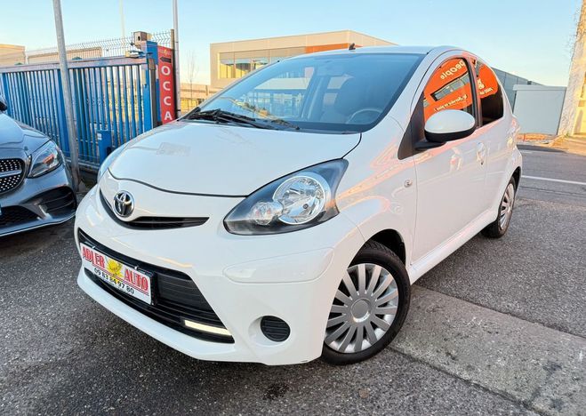 Toyota Aygo 1.0 VVT-i 68ch Style 5p Blanc de 2012