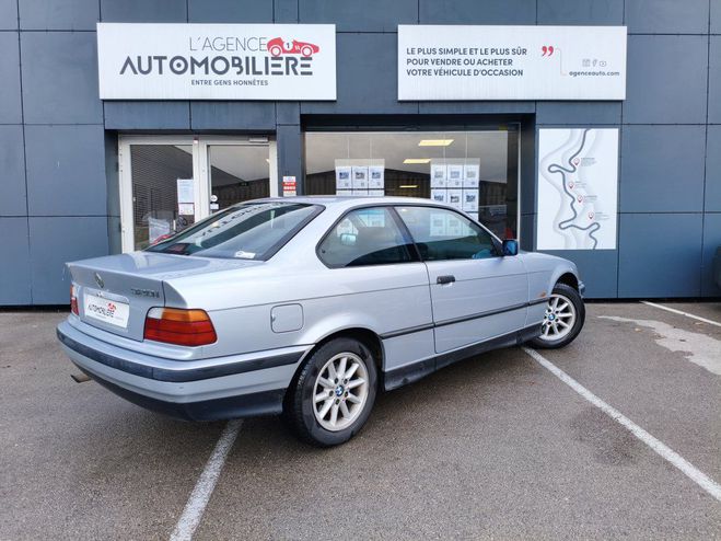 BMW Serie 3 320 i coupe Worldline fran�aise d'origin Gris de 1997