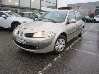  Voir d&eacute;tails -Renault Megane 1.5 dCi 105 Expression en l etat &agrave; Aubi�re (63)