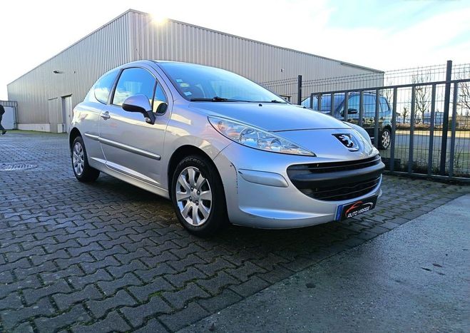 Peugeot 207 1.4 16V 90cv 149300 KMS Garantie 12 mois Gris de 2007
