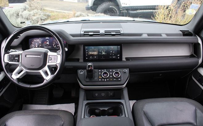 Land rover Defender iv 2.0 d240 110 4x4 first edition bva en Gris de 2020