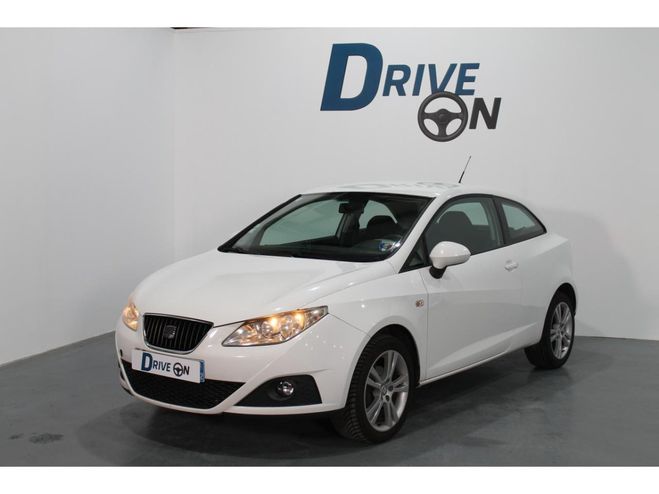 Seat Ibiza SC 1.6 16V TDI CR - 90 - Distribution Ne BLANC de 2010