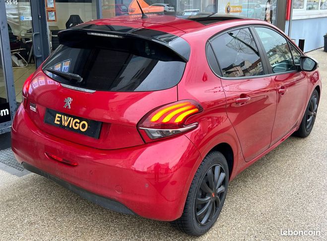 Peugeot 208 1.6 bluehdi 100ch style Bordeaux de 2017