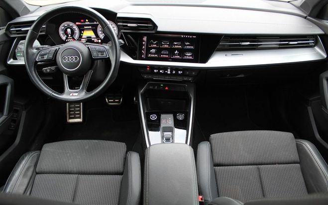 Audi A3 Sportback 1.4 40 tfsie 204h design luxe  Blanc de 2020