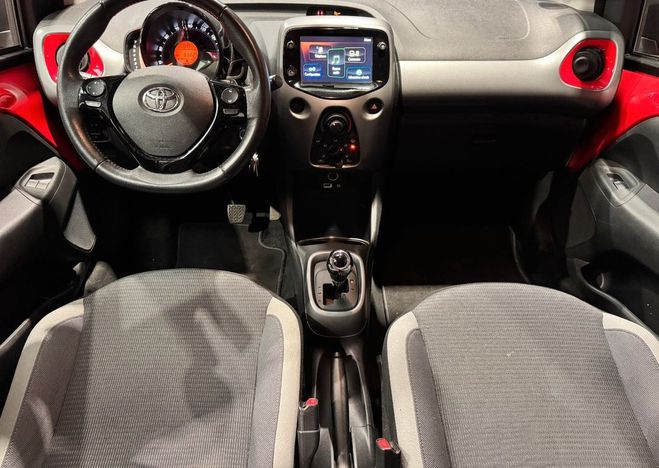 Toyota Aygo 1.0 vvti 72ch bva connect x-shift carpla Rouge de 2020