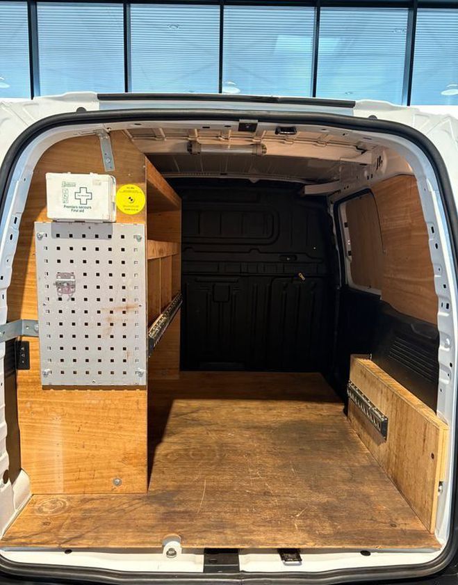 Citroen Berlingo Driver HDI 100CH 1000kg 3 Places Garanti  de 2020