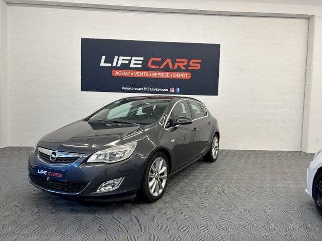 Opel Astra IV 2.0 CDTI 160ch Cosmo boite automatiqu GRIS FONCE de 2010