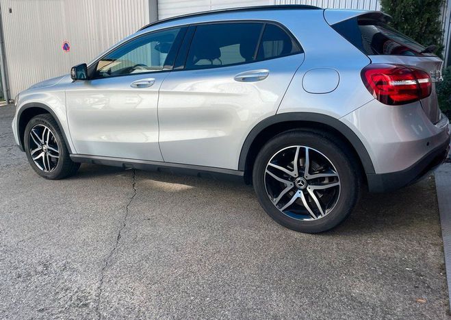 Mercedes Classe GLA Classe GLA-Klasse 180 Inspiration Argent de 2019