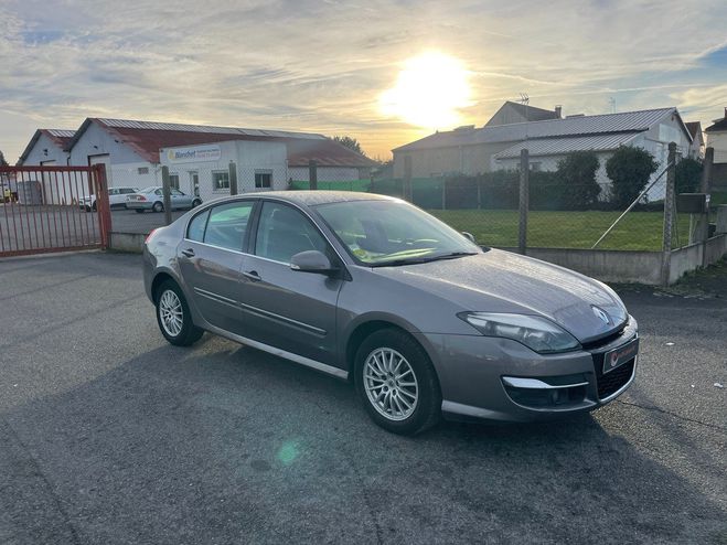 Renault Laguna iii dci 110 cv black edition garantie 12 Gris de 2011