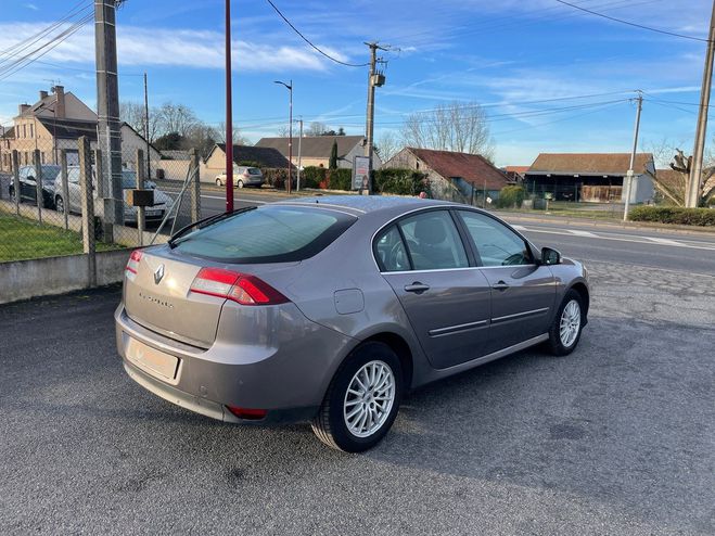 Renault Laguna iii dci 110 cv black edition garantie 12 Gris de 2011