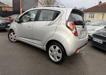  Voir d&eacute;tails -Chevrolet Spark 1.2 16V LT 5P &agrave; Morsang-sur-Orge (91)