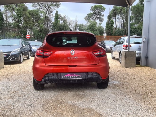 Renault Clio IV 1.2 16V 75 Expression/ Distribution f Rouge de 2012