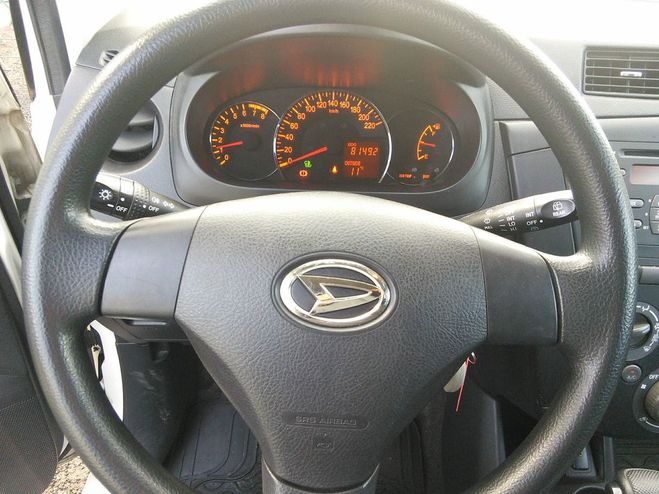 Daihatsu Cuore 1.0i 69 CV BOITE AUTOMATIQUE - CLIMATISA Autre de 2010