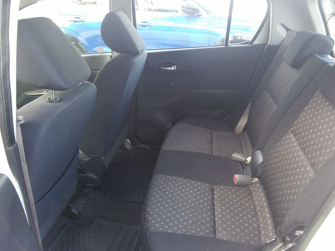 Daihatsu Cuore 1.0i 69 CV BOITE AUTOMATIQUE - CLIMATISA Autre de 2010