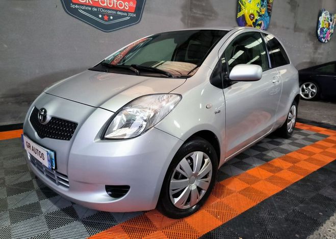 Toyota Yaris 1.4l d-4d 90cv boite automatique 190000k Gris de 2007