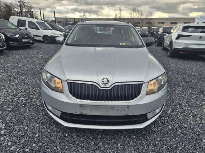 Skoda Octavia SW Scout 1.6 CR TDi --GPS--MARCHAND OU E Gris M�tallis� de 