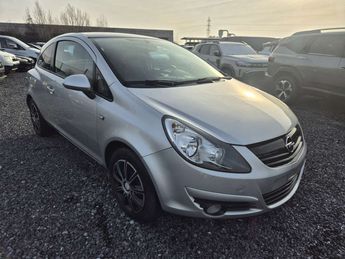  Voir d&eacute;tails -Opel Corsa 1.2i Cosmo--MARCHAND OU EXPORT-- &agrave; Cuesmes (70)