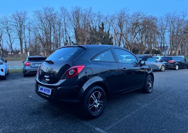 Opel Corsa E 1.2 Twinport 86cv Clim R�gulateur Aux  Noir de 2014