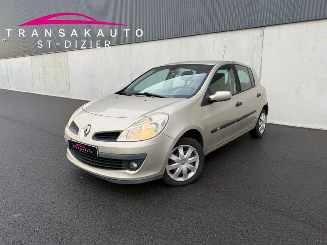 Renault Clio III 1.4 16V 100ch Confort Pack Clim Expr Beige de 2006