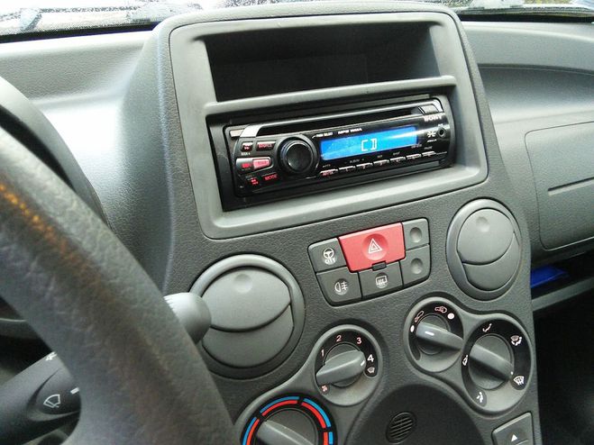 Fiat Panda 1.2 70 Team 5 portes  - REVISEE GARANTIE Gris de 2010