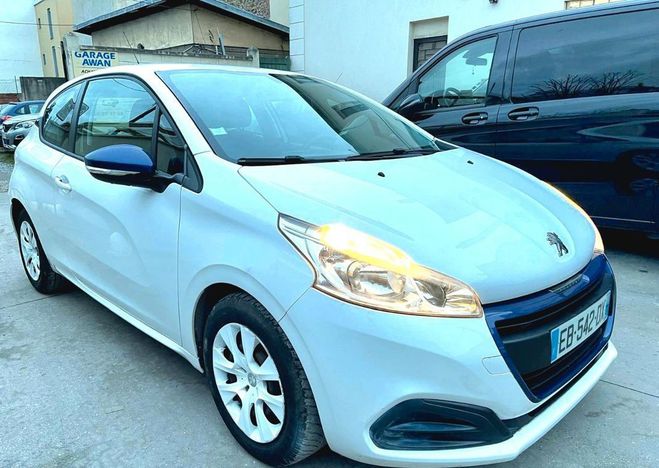 Peugeot 208 1.0 vti 68ch 5 places 88000km Blanc de 2016