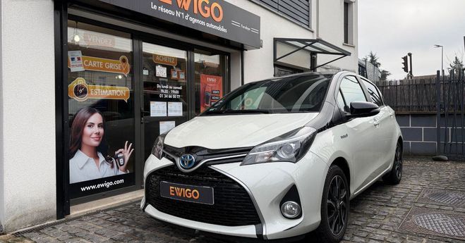 Toyota Yaris hybrid 1.5 100 collection Blanc de 2017