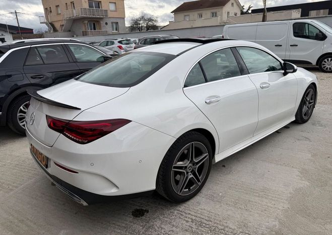Mercedes Classe CLA Classe 200d 2.0 150 ch amg line toit ouv Blanc de 2019