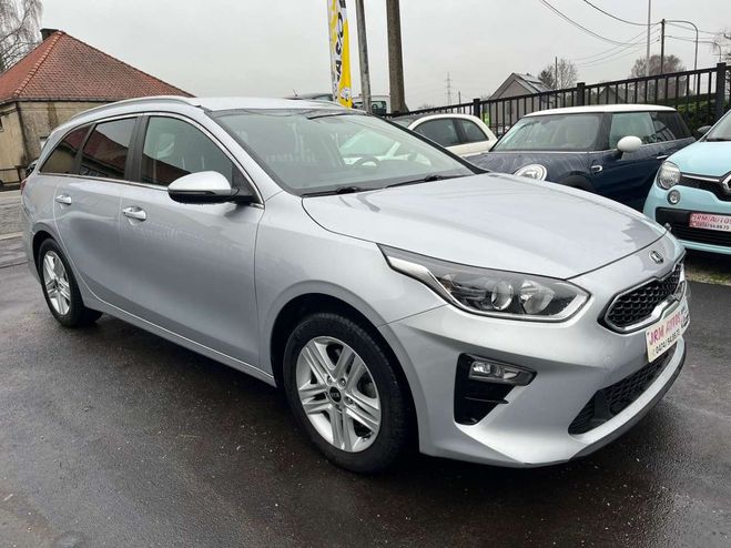 Kia Ceed d SW Ceed / 1.6 CRDi More Automatique 1e Gris M�tallis� de 