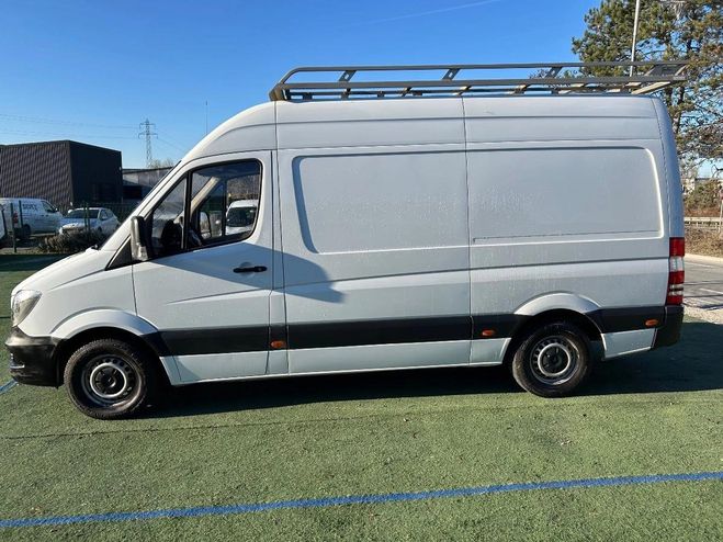 Mercedes Sprinter Vu 311 L2H2 (9.990 HT) 2.2 CDI 114ch Blanc de 2017