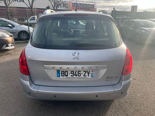 Peugeot 308 (2) SW 1.6 HDI 112 PREMIUM BVM6 1 G Gris de 2011
