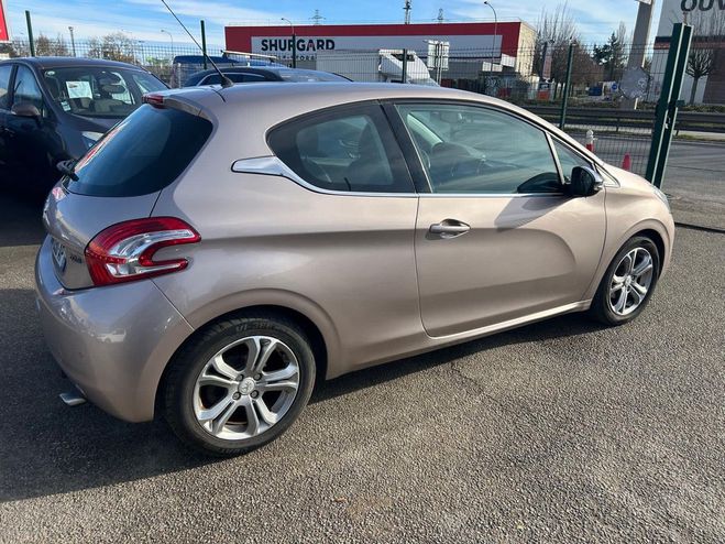 Peugeot 208 (2) 1.6 THP 165 S&S GT LINE 5P 2 Rose de 2018